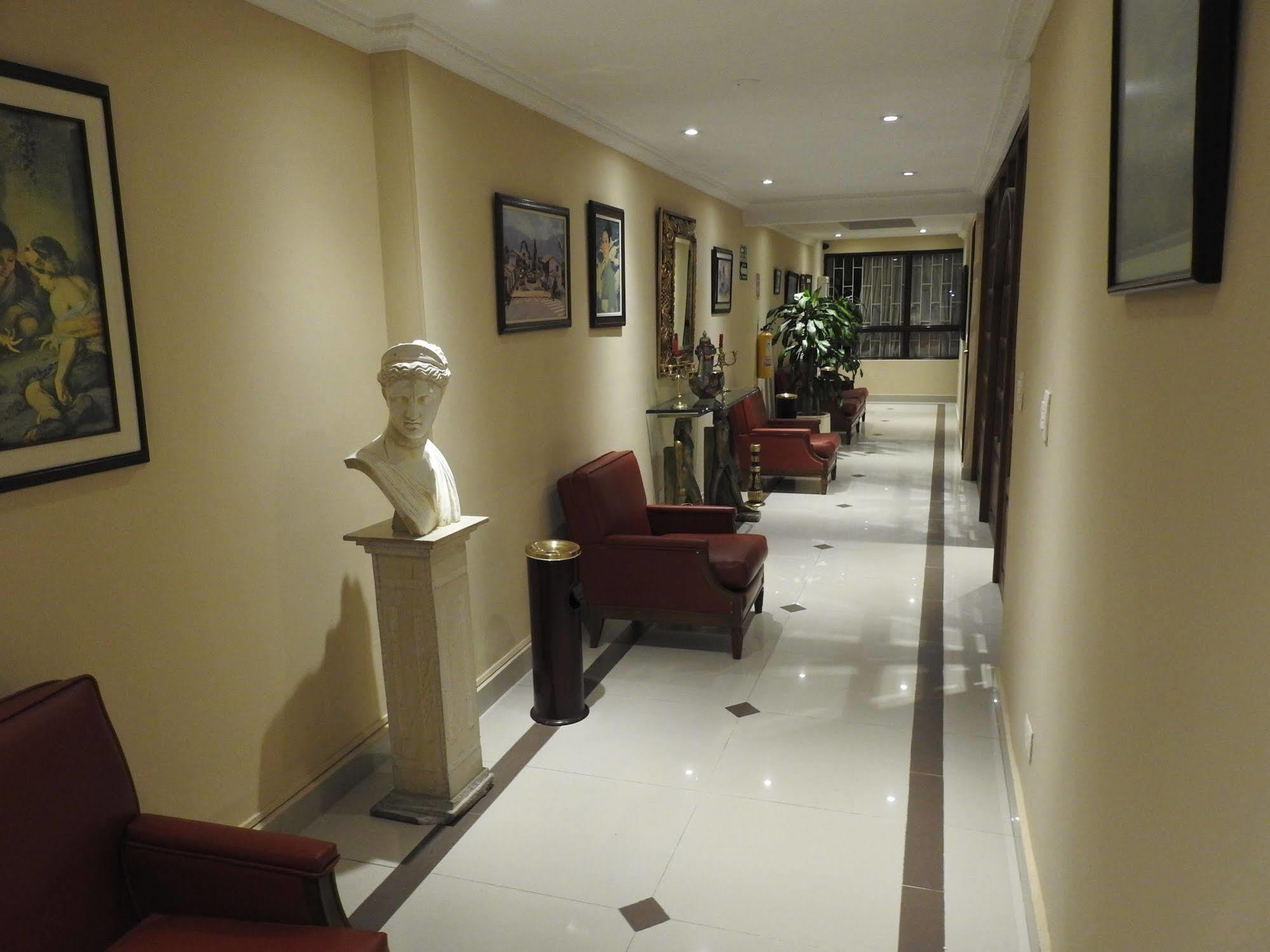 בוגוטה Hotel La Sabana מראה חיצוני תמונה